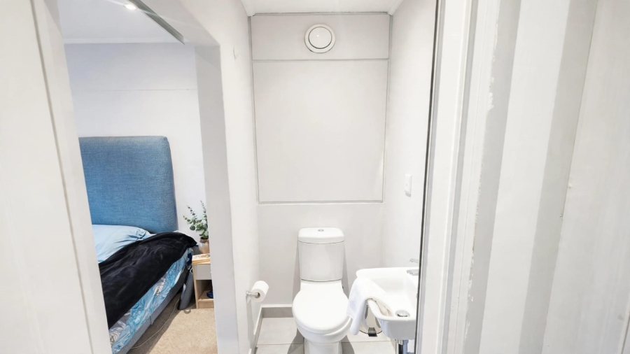 2 Bedroom Property for Sale in Rondebosch Village Western Cape